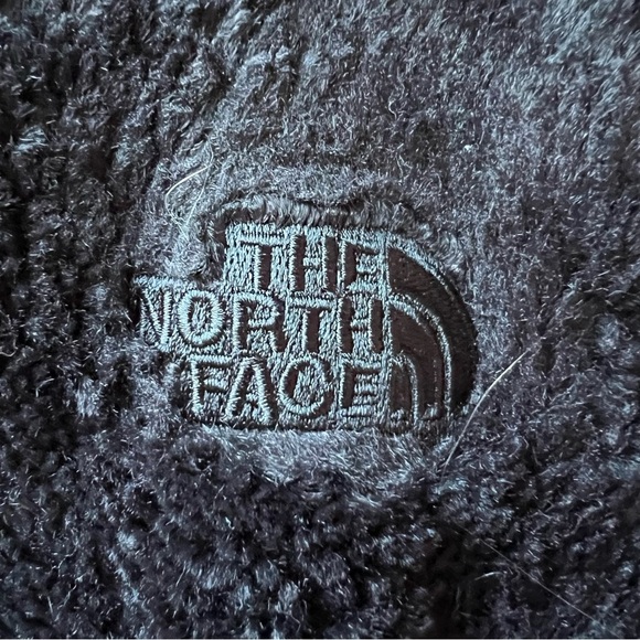 The North Face Faux Fur Hooded Vest Zip Up Jacket - Picture 4 of 5